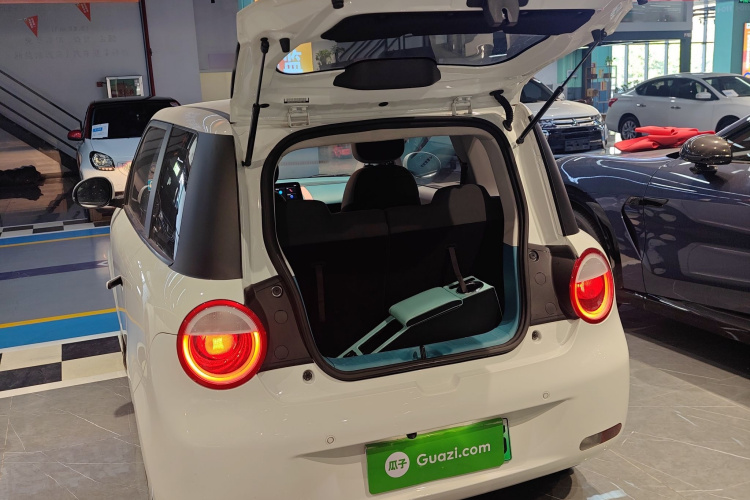 长安启源 长安Lumin 2022款 210km 香甜款机舱底盘23