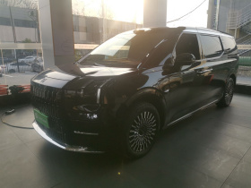 极氪009 2024款 七座过道版四驱 140kWh