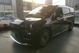 极氪009 2024款 七座过道版四驱 140kWh