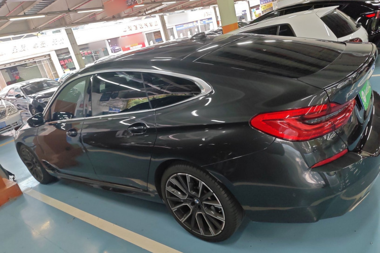 宝马6系GT 2022款 630i M运动大旅行家版车身外观4