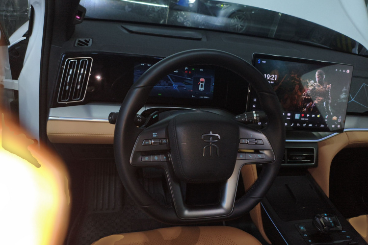 比亚迪 宋L DM-i 2025款 智驾版 160km 超越型局部细节13