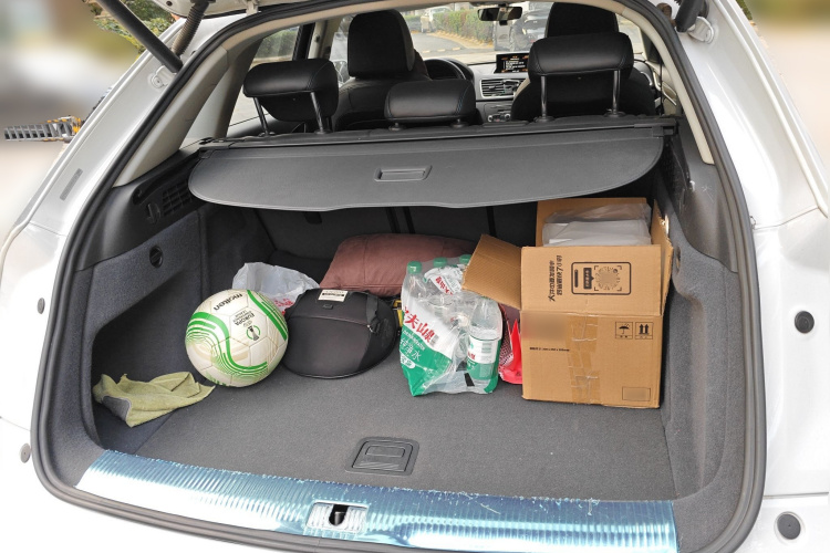 奥迪Q3 2018款 35 TFSI 运动型典藏版中控内饰23