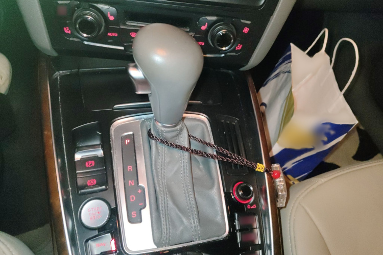 奥迪Q5 2011款 2.0TFSI 舒适型局部细节18