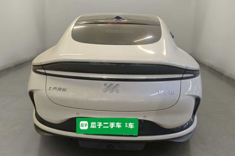 智己汽车 智己L6 2024款 Max 超强性能版车身外观6