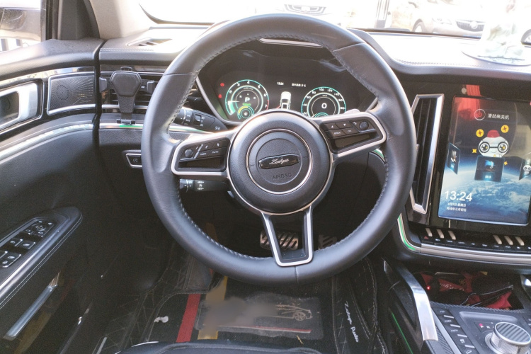 众泰T700 2017款 1.8T 双离合尊贵型局部细节13