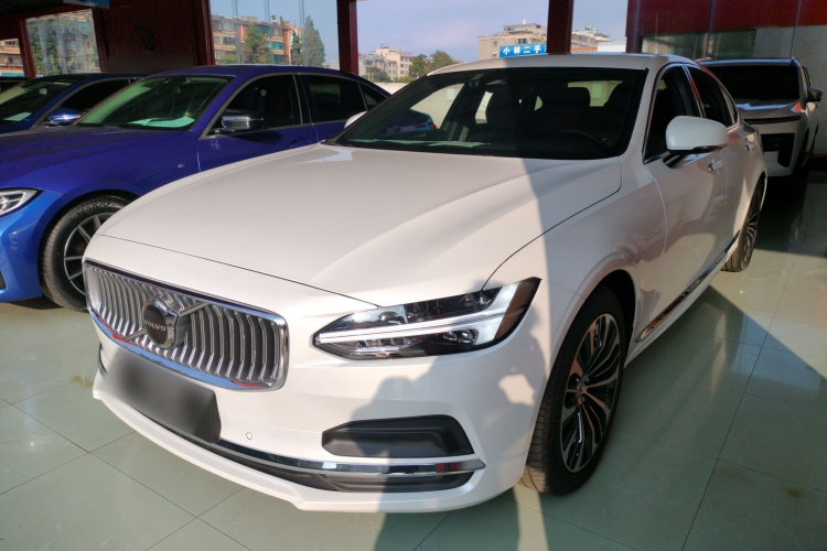 沃尔沃S90 2023款 B5 智逸豪华版车身外观1