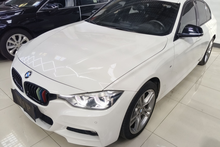 宝马3系 2018款 320i M运动曜夜版车身外观1