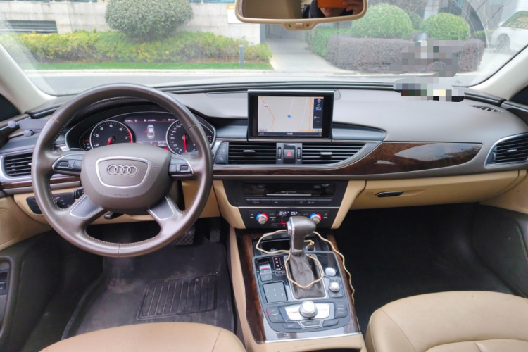 奥迪A6L 2012款 30 FSI 舒适型中控内饰7002