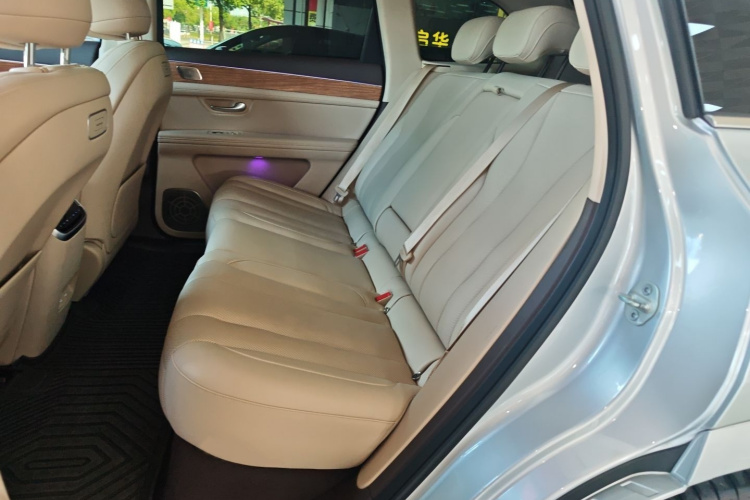 鸿蒙智行 问界M7 2024款 1.5T 智驾后驱Max版 5座中控内饰7002