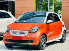 smart forfour 2016款 0.9T 66千瓦先锋版