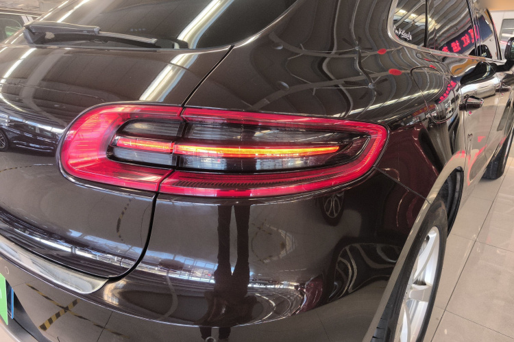 保时捷 2016款 Macan 2.0T车身外观9