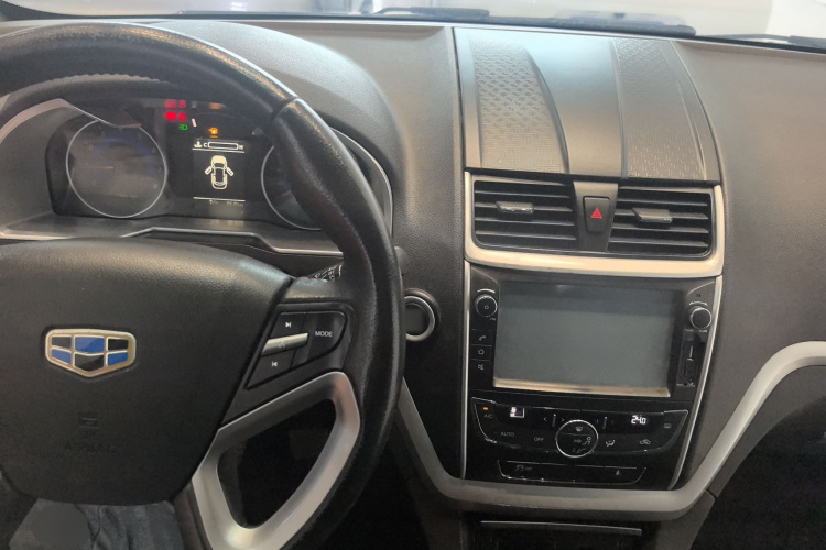 吉利汽车 帝豪 2015款 三厢 1.5L 手动向上版中控内饰12