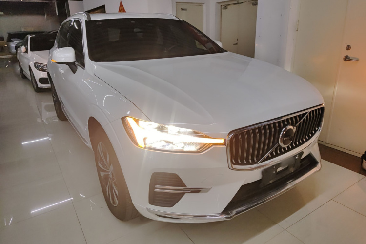 沃尔沃XC60 2024款 B5 四驱智逸豪华版车身外观6002