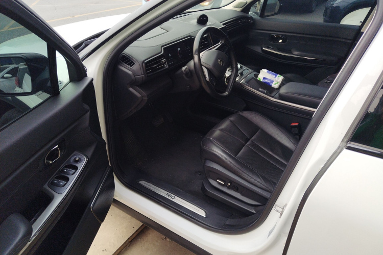 蔚来ES8 2020款 450KM 七座版中控内饰20