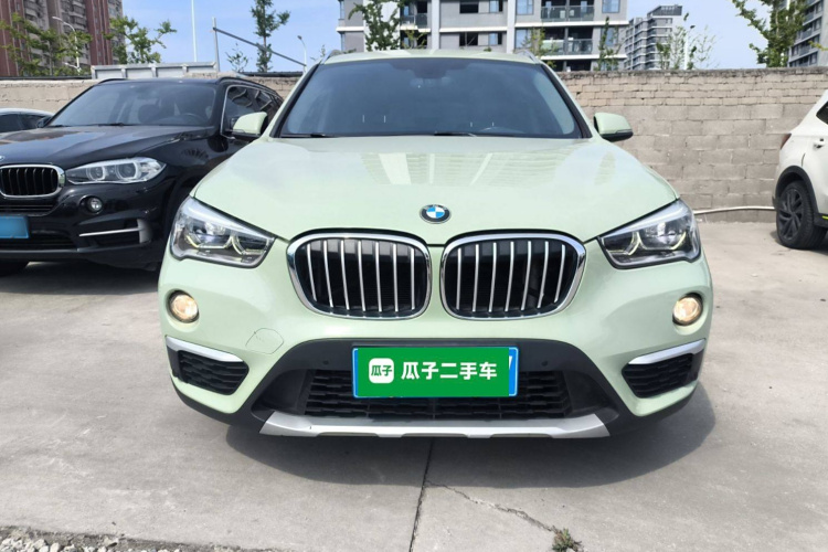 宝马X1 2016款 sDrive20Li 豪华型车身外观2