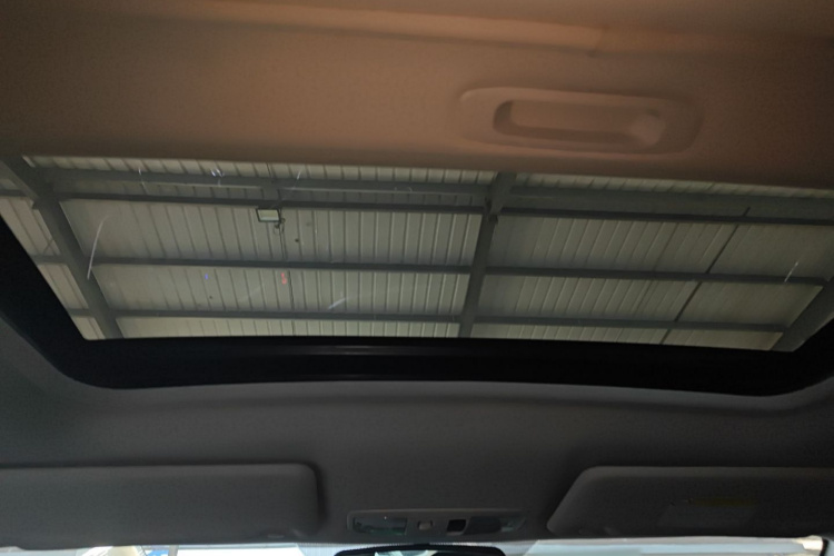 三菱 欧蓝德 2017款 2.0L 两驱荣耀版 5座局部细节22