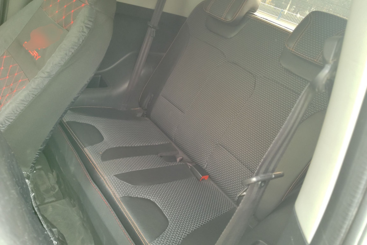 奇瑞 小蚂蚁 2019款 4座智享版 30.6kWh中控内饰21