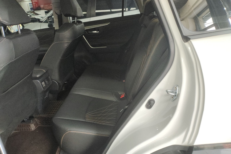丰田 RAV4荣放 2024款 2.0L CVT两驱风尚Plus版中控内饰21