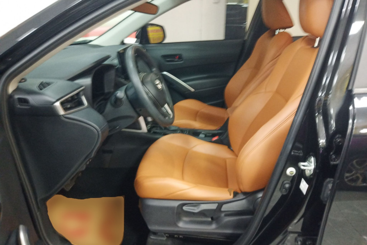 丰田 锋兰达 2023款 2.0L CVT领先版中控内饰19