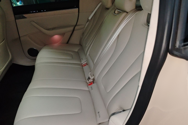 鸿蒙智行 智界R7 2025款 增程 251km Max中控内饰7004