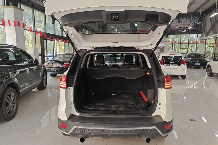 福特 翼虎 2015款 1.5L GTDi 两驱风尚型机舱底盘23