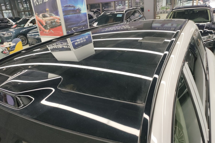 鸿蒙智行 问界M8 2025款 增程 Ultra版 53.4kWh 5座版局部细节57