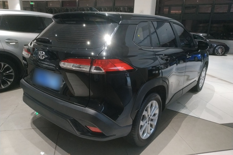 丰田 锋兰达 2023款 2.0L CVT精英版车身外观6005