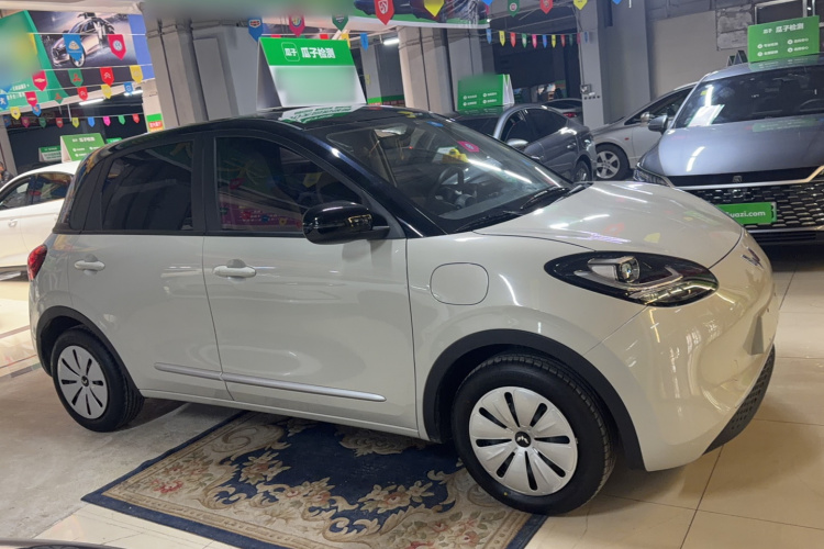 五菱汽车 五菱缤果 2024款 203km 轻享款车身外观6002