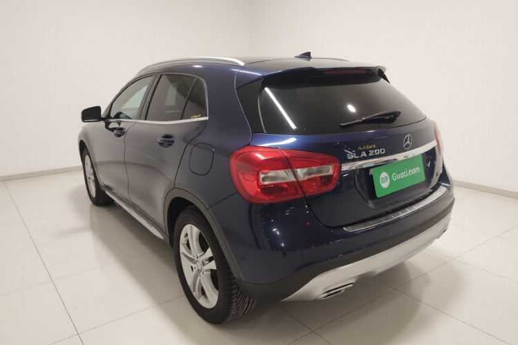 奔驰GLA 2016款 GLA 200 动感型车身外观5