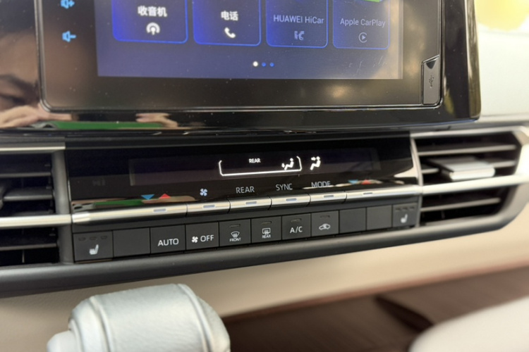 丰田 赛那SIENNA 2021款 2.5L混动 豪华版局部细节16