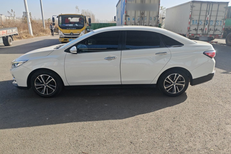 启辰D60 2018款 1.6L CVT智联精英版车身外观6003