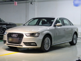 奥迪A4L 2016款 35 TFSI 典藏版 自动标准型