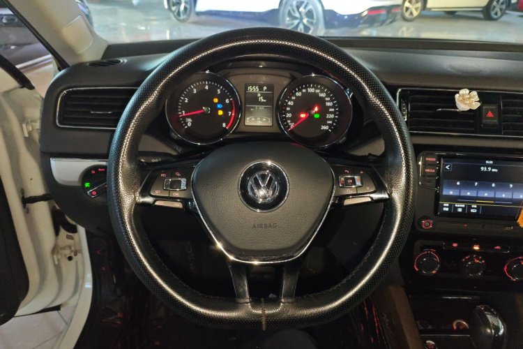 大众 速腾 2018款 1.6L 自动舒适型中控内饰13