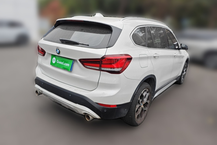 宝马X1 2021款 sDrive20Li 尊享型车身外观6005