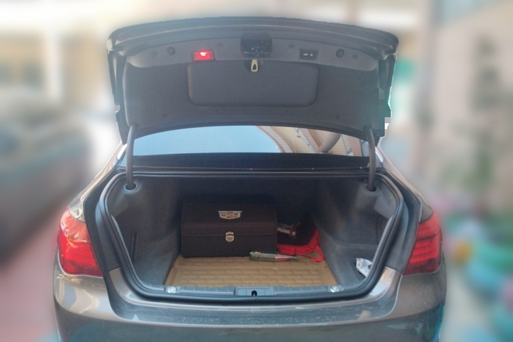 宝马7系 2014款 730Li 臻享型局部细节23