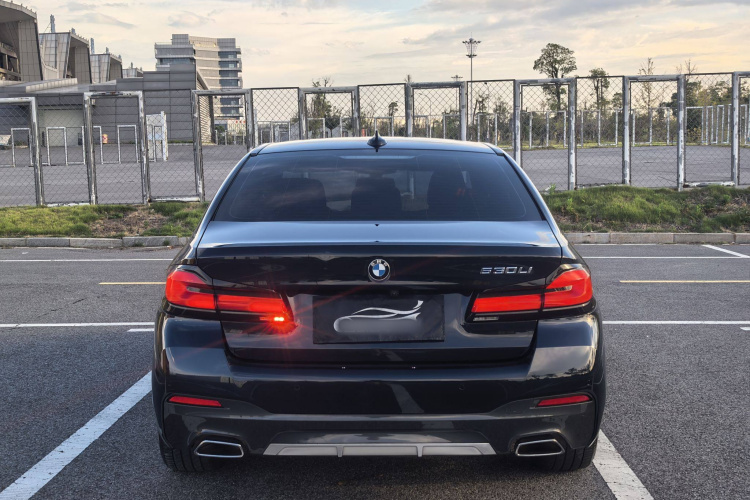 宝马5系 2021款 525Li M运动套装车身外观6004