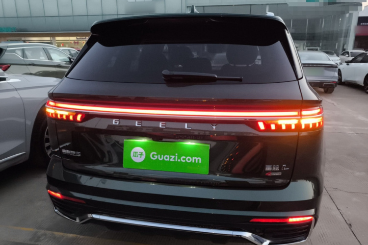 吉利汽车 星越L 2025款 东方曜 2.0TD 自动四驱望月版车身外观6