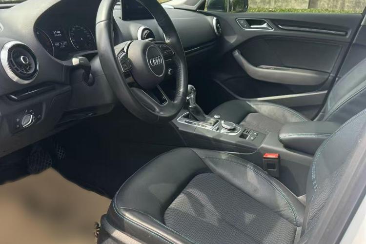 奥迪A3 2019款 Limousine 35 TFSI 时尚型 国VI中控内饰7002