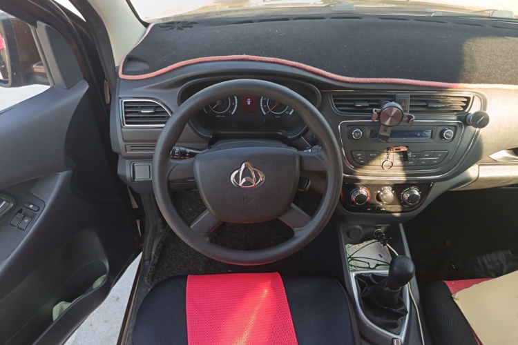 长安凯程 2017款 1.5L欧诺S舒适型EA15-AB中控内饰13