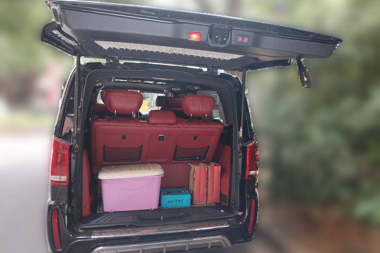 奔驰 威霆 2020款 2.0T 商务版 7座局部细节23