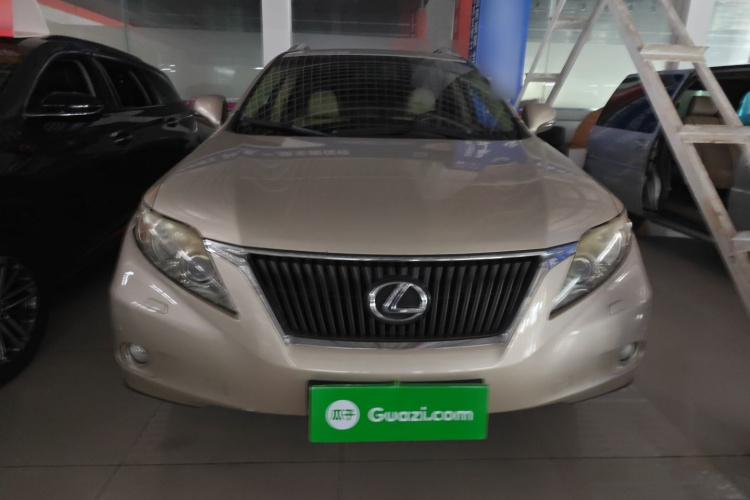 雷克萨斯RX经典 2011款 270 典雅版车身外观2