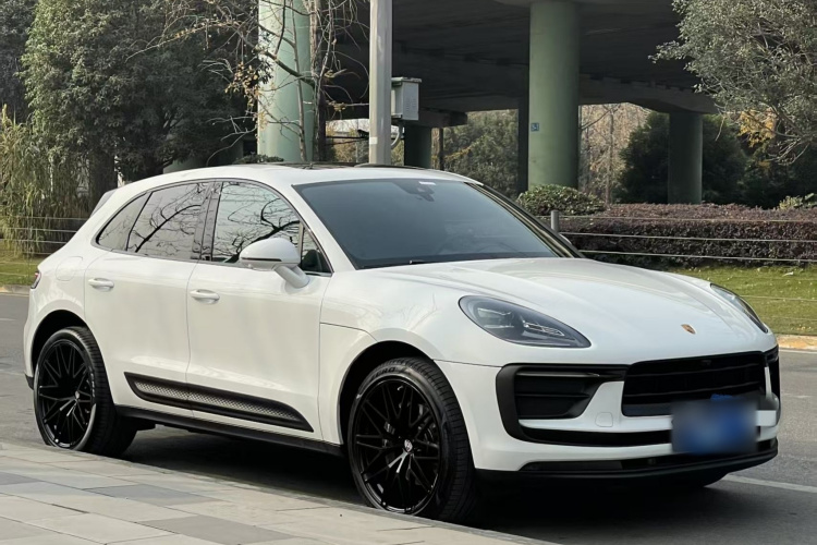 保时捷 2023款 Macan 2.0T车身外观6008