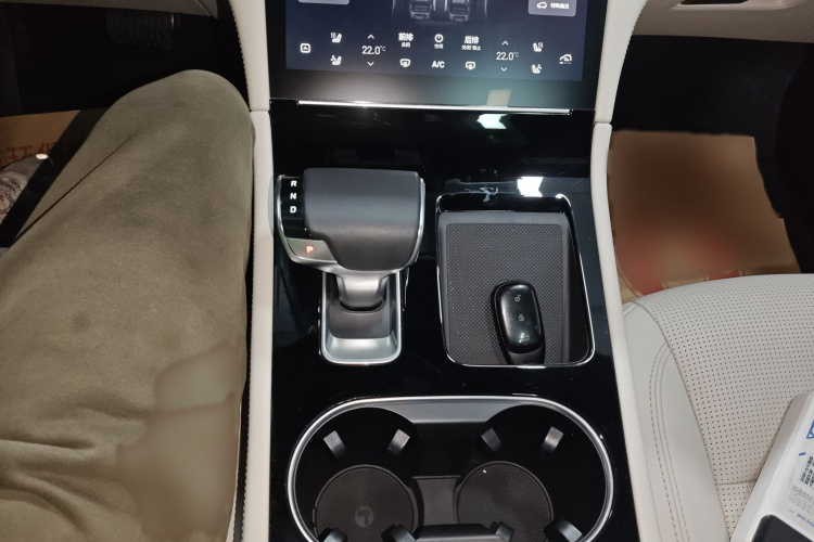 理想汽车 理想ONE 2021款 增程6座版局部细节18