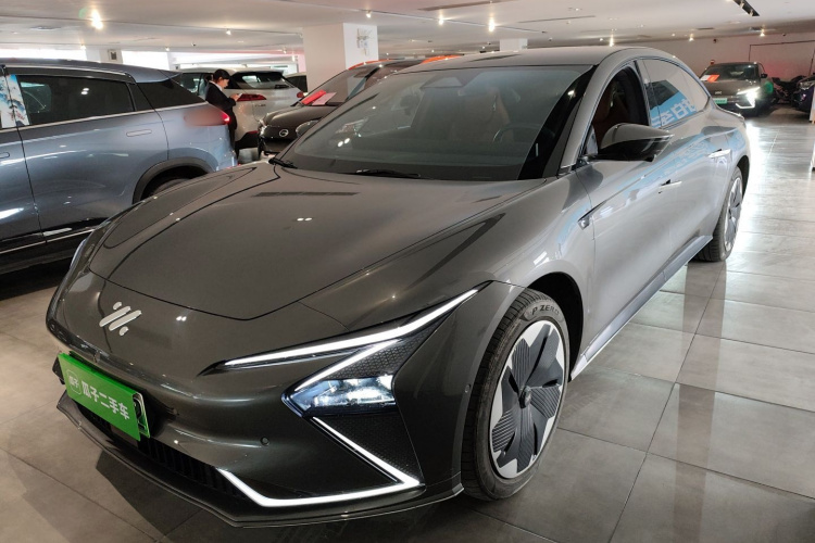 智己汽车 智己L7 2022款 Dynamic车身外观1