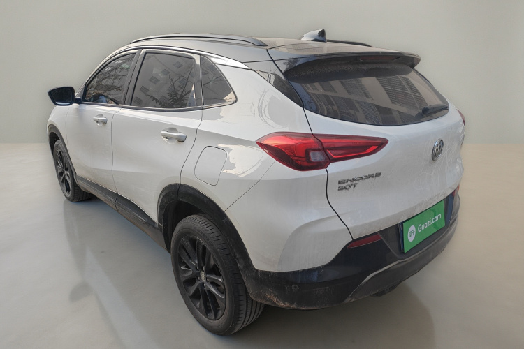 别克 昂科拉 2020款 20T CVT精英型车身外观5