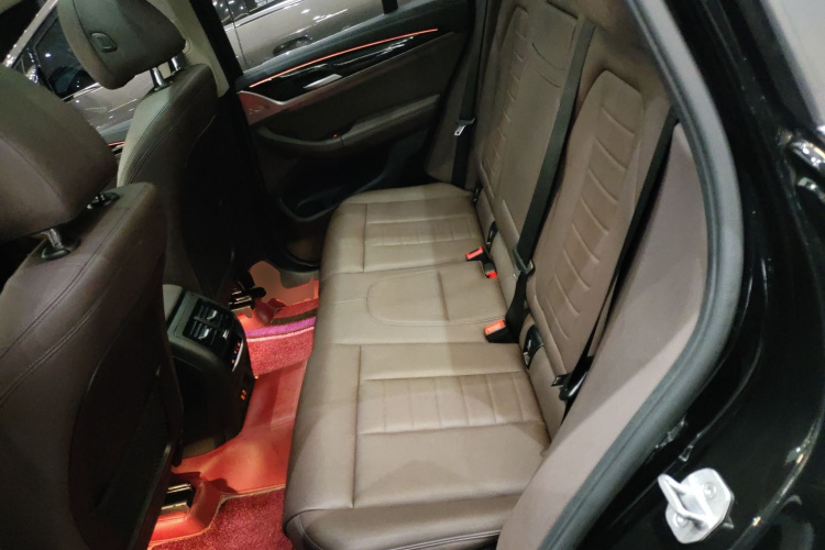 宝马X3 2021款 改款 xDrive25i M运动套装中控内饰21