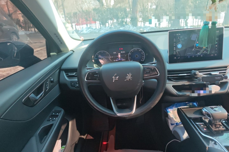 红旗E-QM5 2022款 431km 充电乐享版中控内饰13