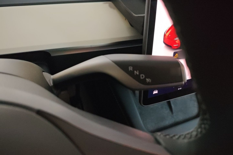 特斯拉 Model Y 2022款 长续航全轮驱动版局部细节18