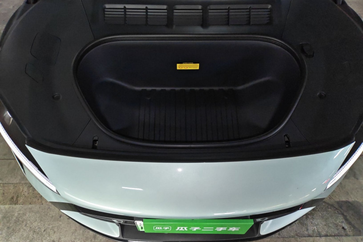 小米汽车 小米YU7 2025款 超长续航高性能四驱Max版局部细节24