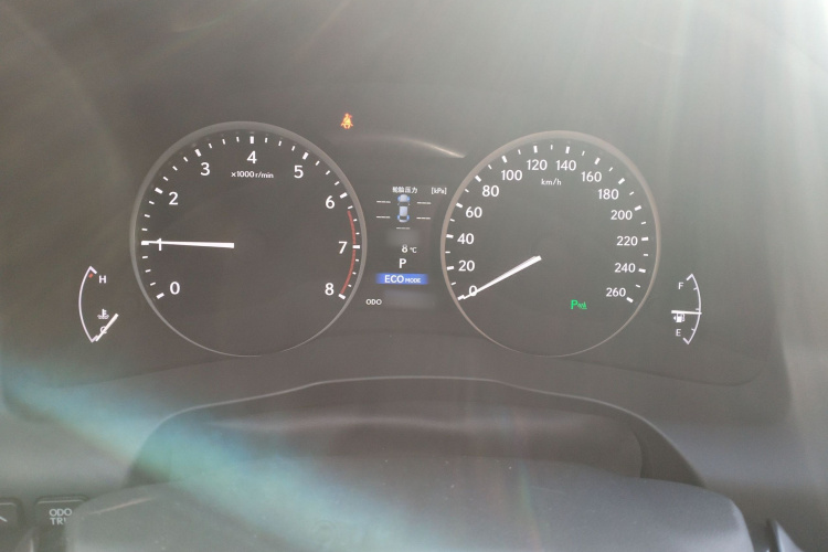 雷克萨斯ES 2013款 250 精英版局部细节14